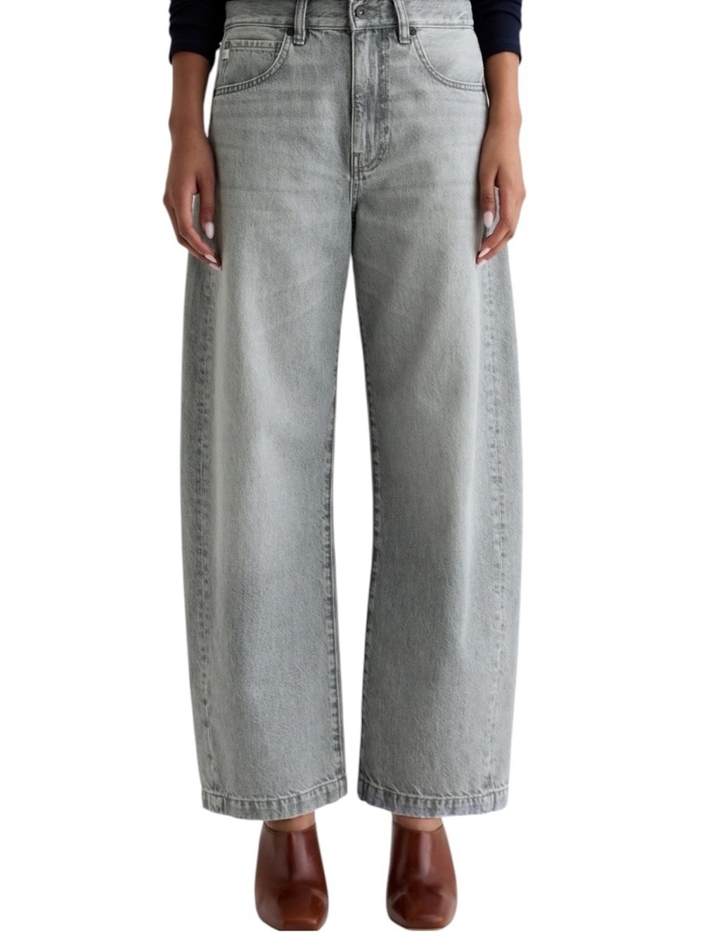 AG Adriano Goldschmied Barrel-Leg High-Rise Jeans in Al Fresco (Light Gray)